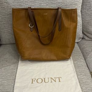 Goldenrod fount classic zipper tote. I am downsizing